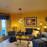 Dom wakacyjny With 2 Bedrooms