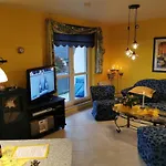 With 2 Bedrooms Ferienhaus