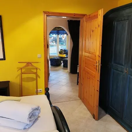 With 2 Bedrooms * 塞巴特黑灵斯多夫